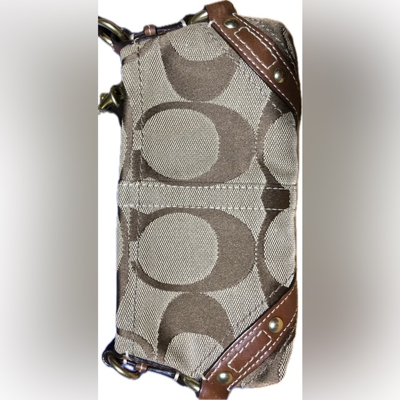 Coach Soho Signature Wristlet Mini Shoulder Bag Purse Wallet EUC - Picture 5 of 11